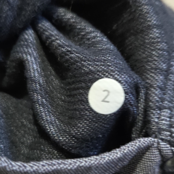 Lululemon Ride On Grey Women's Shorts. Size 2 - Picture 11 of 14